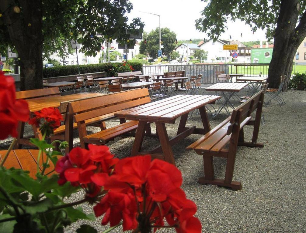 Gasthof Zur Krone Denkendorf  Esterno foto