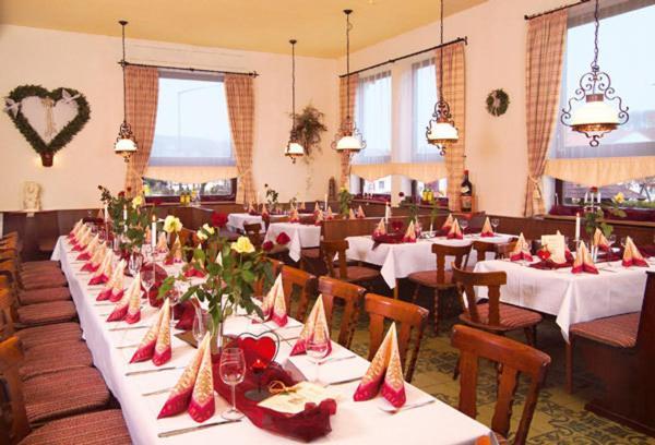 Gasthof Zur Krone Denkendorf  Esterno foto